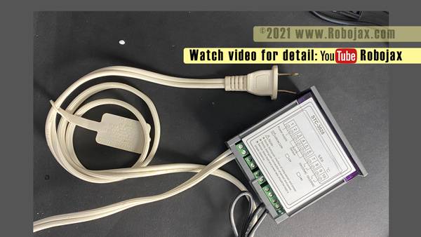 STC-3028 Image: Top view with AC power cable connected