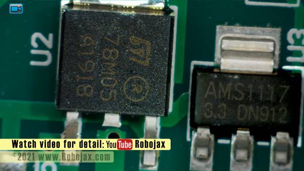 STC-3028 Image: 7805 5V and AMS1117 3.3V regulator
